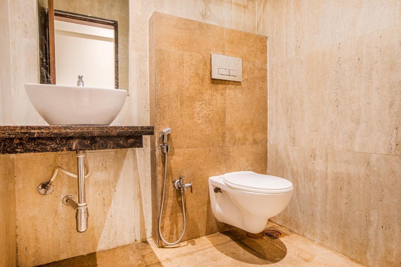 Fabhotel Spring Inn - Nr Borivali Station Mālād Esterno foto